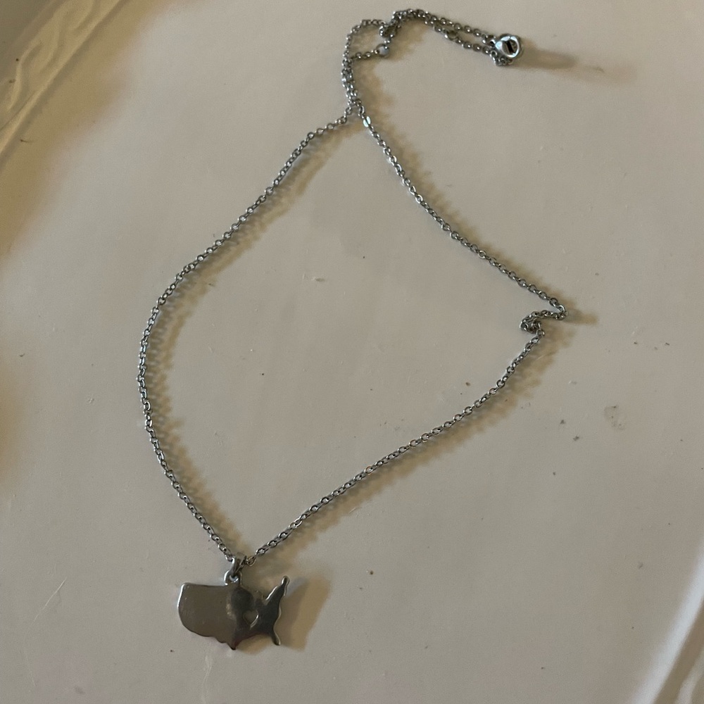 Heart in the south necklace